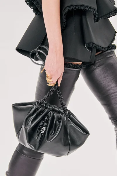 Look 4
